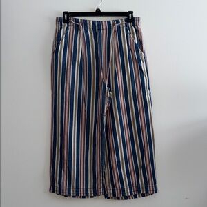 American Eagle Women’s relaxed fit “Jean” pant